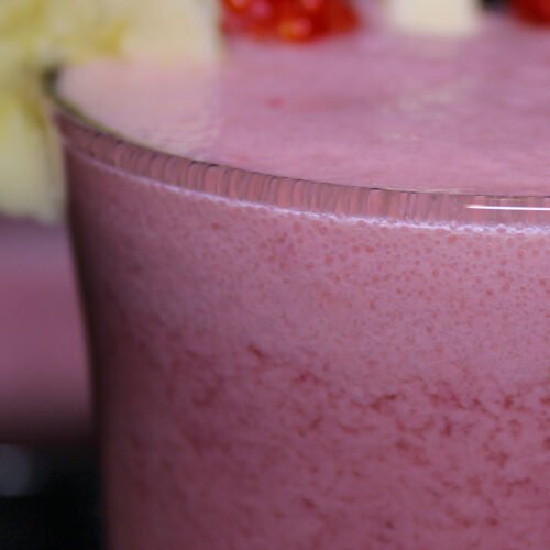 https://media.theproteinchef.co/wp-content/uploads/2015/03/Strawberry-Banana-Protein-Shake-without-Powder-Recipe-500x500.jpg