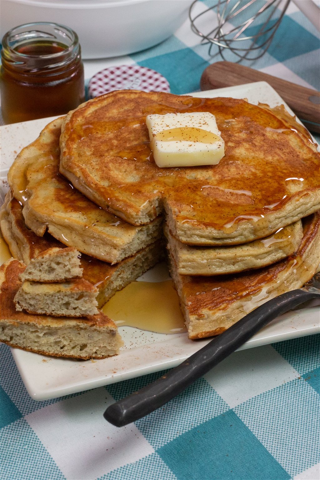 https://media.theproteinchef.co/wp-content/uploads/2020/03/5-Ingredient-Fluffy-Protein-Pancakes-Recipe.jpg