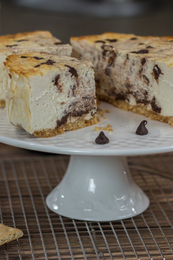 Easy Protein Cheesecake with a
crust