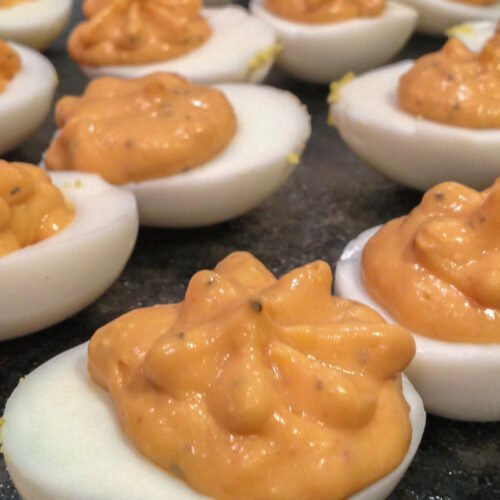 Sriracha Deviled Eggs Recipe
