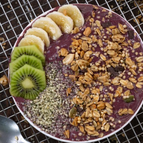 https://media.theproteinchef.co/wp-content/uploads/2022/05/High-Protein-Acai-Bowl-Recipe-500x500.jpg