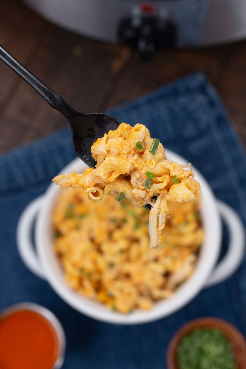 Slow Cooker Buffalo Chicken Mac & Cheese Recipe The Protein Chef